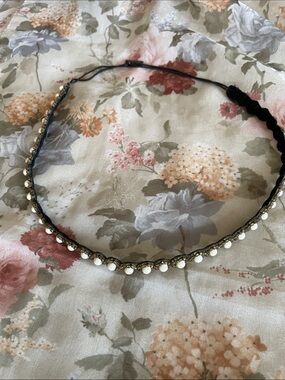 Delicate Braided Pearl Accent Headband  in White and Gold
